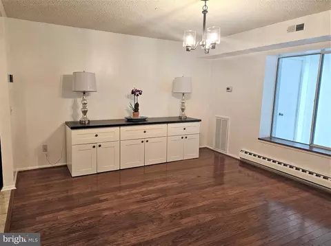 3501 Forest Edge Dr #14-1E, Silver Spring, MD 20906 photo 3