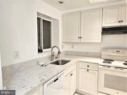 3501 Forest Edge Dr #14-1E, Silver Spring, MD 20906 photo 9