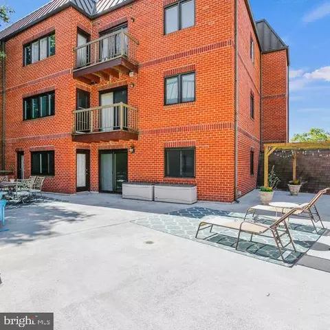 8 Russell Ave #202, Gaithersburg, MD 20877