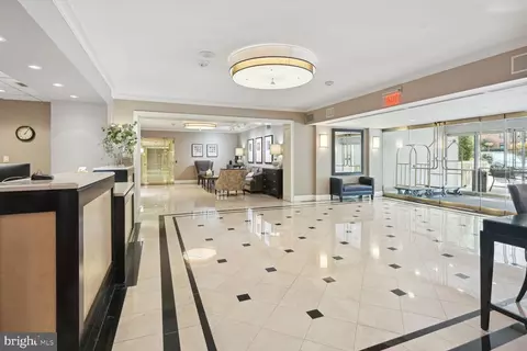 4601 N Park Ave #709-J, Chevy Chase, MD 20815
