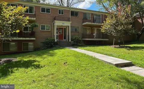 10670 Weymouth St #104, Bethesda, MD 20814