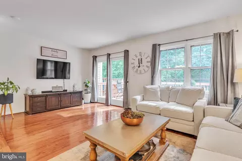 3037 Mozart Dr, Silver Spring, MD 20904 photo 11