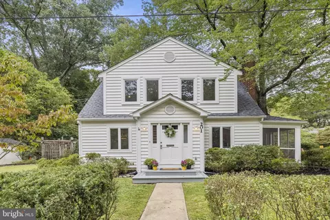 201 Dogwood Ave, Takoma Park, MD 20912