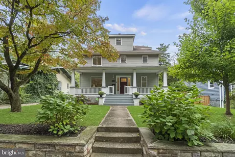 7804 Carroll Ave, Takoma Park, MD 20912