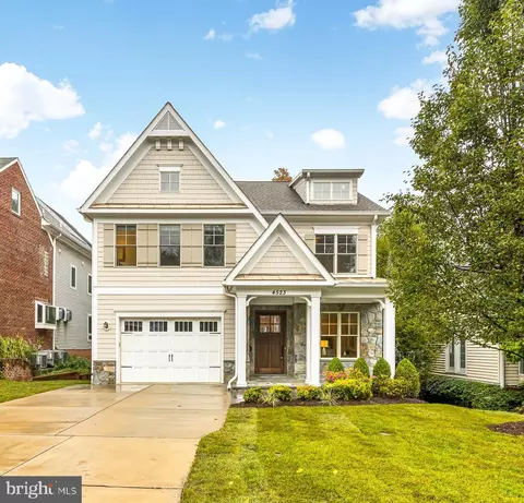 4523 Middleton Ln, Bethesda, MD 20814