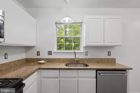 2603 Antler Ct, Silver Spring, MD 20904 photo 4