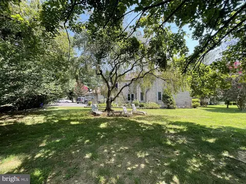 2053 Mayflower Dr, Silver Spring, MD 20905 photo 5