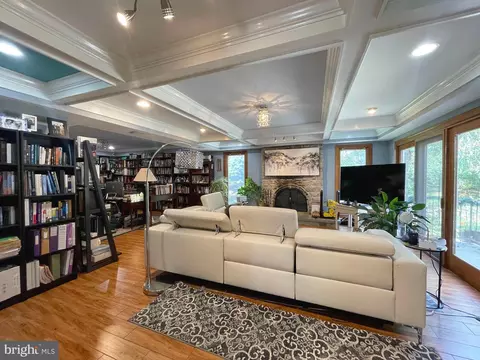 2053 Mayflower Dr, Silver Spring, MD 20905 photo 10