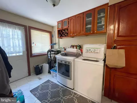2053 Mayflower Dr, Silver Spring, MD 20905 photo 14