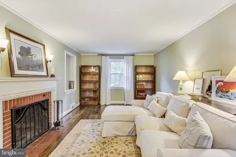 1506 Live Oak Dr, Silver Spring, MD 20910 photo 8