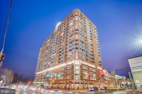 5750 Bou Ave #1809, Rockville, MD 20852