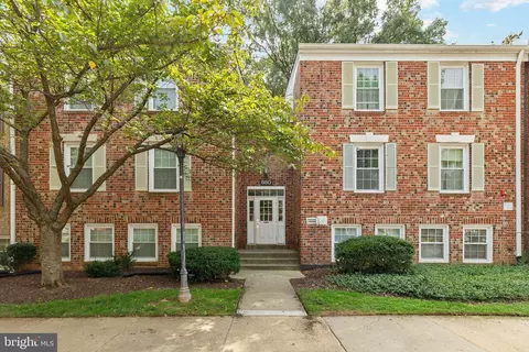 880 Quince Orchard Blvd #201, Gaithersburg, MD 20878