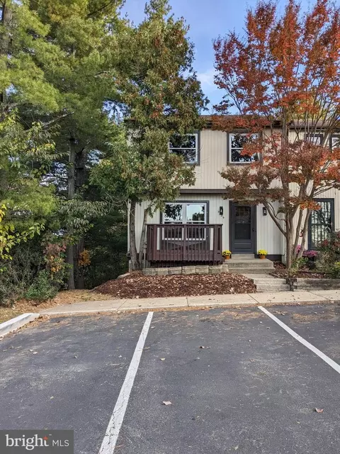 9929 Valley Park Dr, Damascus, MD 20872