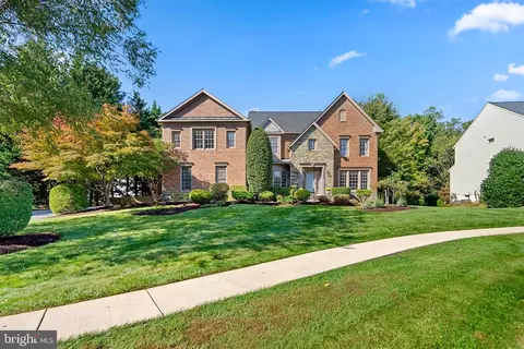 15622 Thistlebridge Dr, Rockville, MD 20853