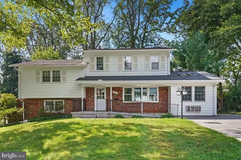 5310 Manorfield Rd, Rockville, MD 20853
