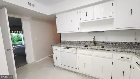 3158 Adderley Ct #242-B, Silver Spring, MD 20906 photo 22