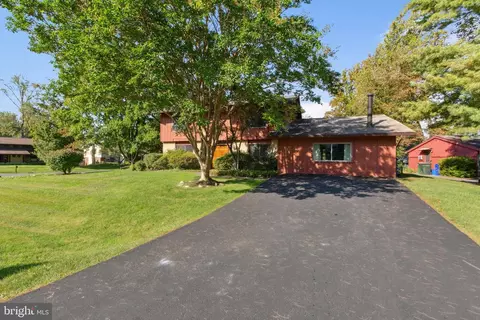 18700 Considine Dr, Brookeville, MD 20833