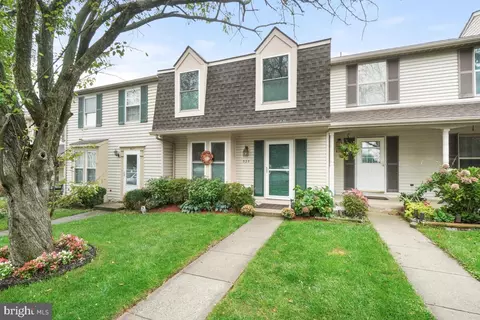 505 Philmont Dr, Gaithersburg, MD 20878