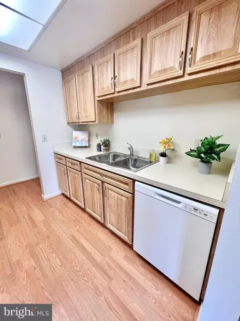 3429 S Leisure World Blvd #88-3E, Silver Spring, MD 20906