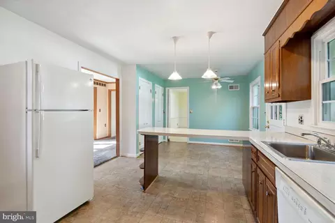 2417 E Gate Dr, Silver Spring, MD 20906 photo 15