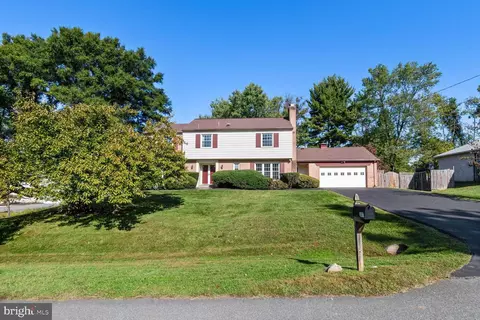 2417 E Gate Dr, Silver Spring, MD 20906 photo 3