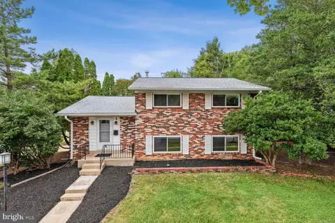 1 Rollins Ct, North Bethesda, MD 20852