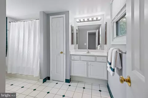 621 Hollywood Ave, Silver Spring, MD 20904 photo 19
