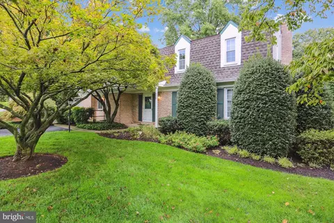 6609 Garrett Rd, Derwood, MD 20855