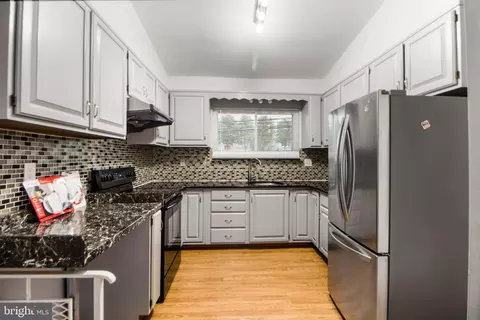 10911 Breewood Ct, Silver Spring, MD 20901 photo 13