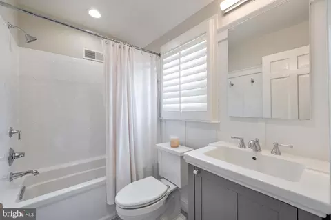 9605 Sutherland Rd, Silver Spring, MD 20901 photo 22