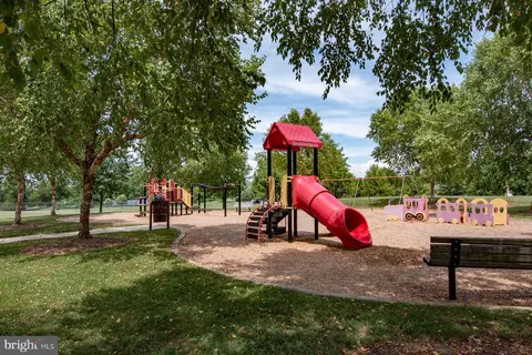 9605 Sutherland Rd, Silver Spring, MD 20901 photo 31