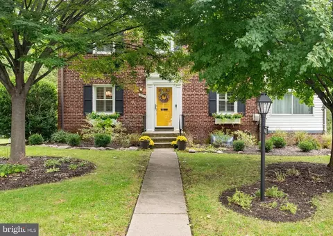 9605 Sutherland Rd, Silver Spring, MD 20901