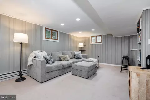 9605 Sutherland Rd, Silver Spring, MD 20901 photo 23
