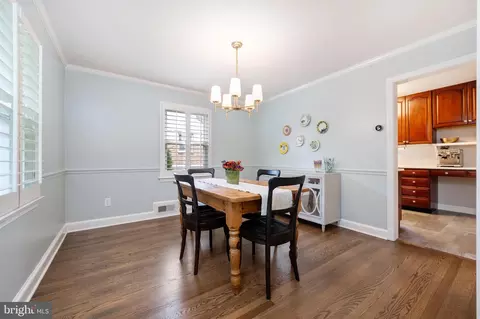 9605 Sutherland Rd, Silver Spring, MD 20901 photo 3