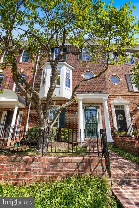 703 Gaither Rd, Rockville, MD 20850