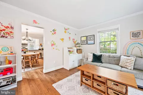 9200 Sudbury Rd, Silver Spring, MD 20901 photo 10