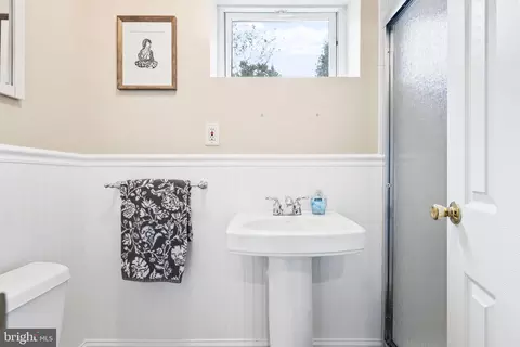 9200 Sudbury Rd, Silver Spring, MD 20901 photo 29