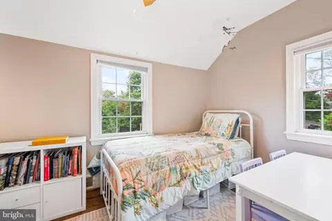 9200 Sudbury Rd, Silver Spring, MD 20901 photo 24