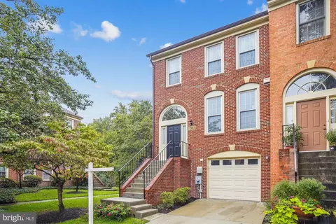 1363 Templeton Pl, Rockville, MD 20852