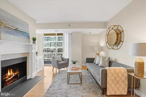 7500 Woodmont Ave #S1117, Bethesda, MD 20814
