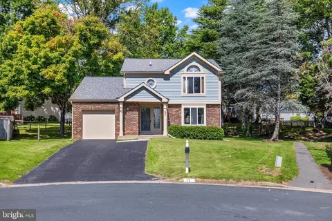 11 Doxdam Ct, Germantown, MD 20876