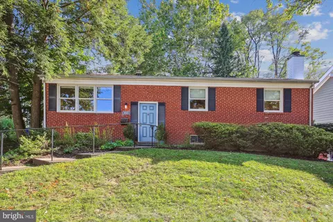 8523 Freyman Dr, Chevy Chase, MD 20815