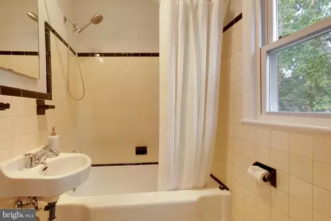 2107 Dayton St, Silver Spring, MD 20902 photo 24