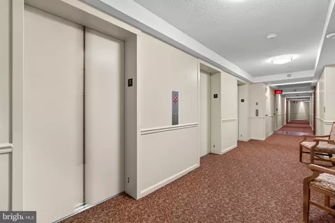 15100 Interlachen Dr #4-314, Silver Spring, MD 20906 photo 7