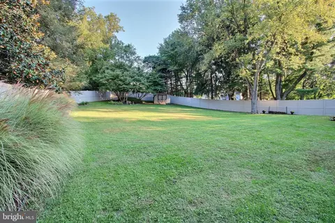 19213 Plummer Dr, Germantown, MD 20876 photo 33