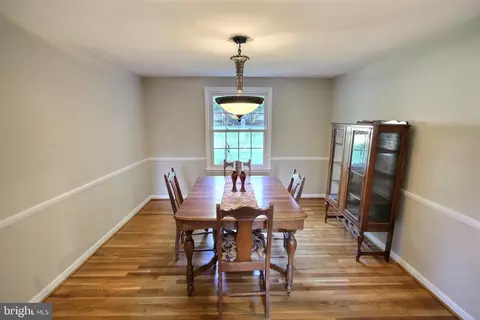 19213 Plummer Dr, Germantown, MD 20876 photo 11