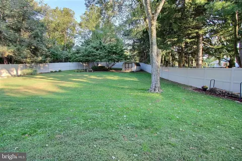19213 Plummer Dr, Germantown, MD 20876 photo 32