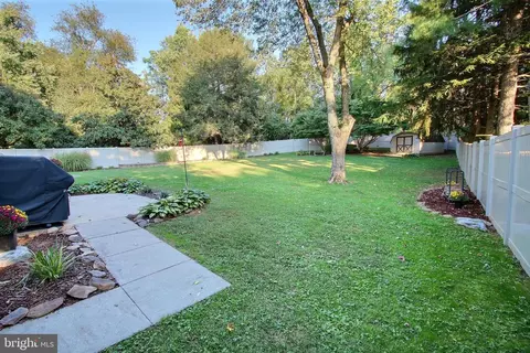 19213 Plummer Dr, Germantown, MD 20876 photo 31