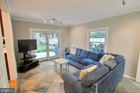19213 Plummer Dr, Germantown, MD 20876 photo 7