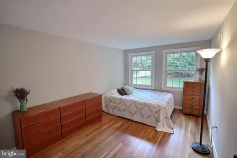 19213 Plummer Dr, Germantown, MD 20876 photo 17